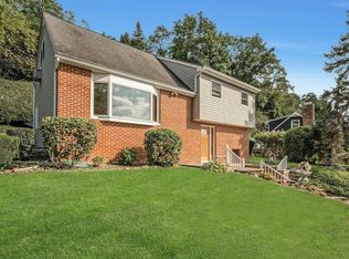 152 Commerce St, Hawthorne, NY 10532