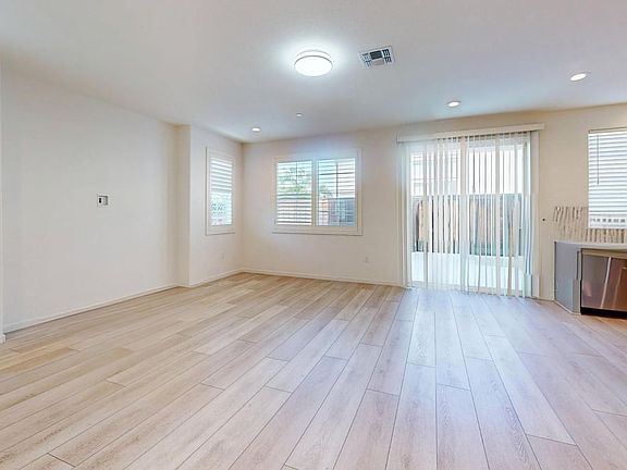 3rd image of 2665 Alexia Ln