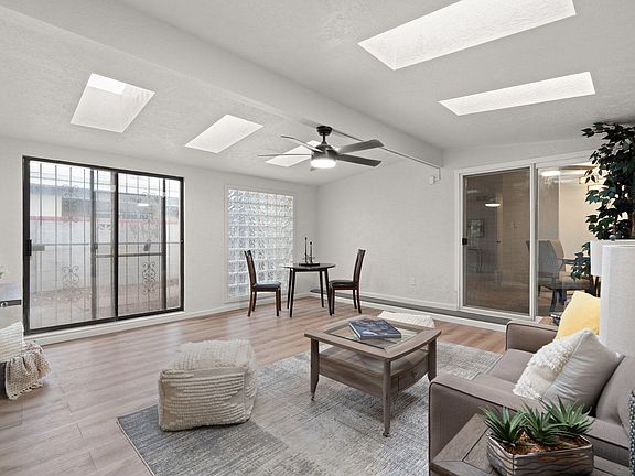 4th image of 1218 Alvarado Dr NE
