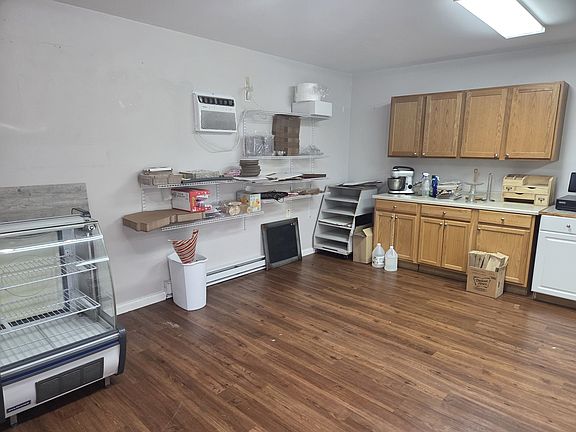 5th image of 502 Old Brickyard Rd