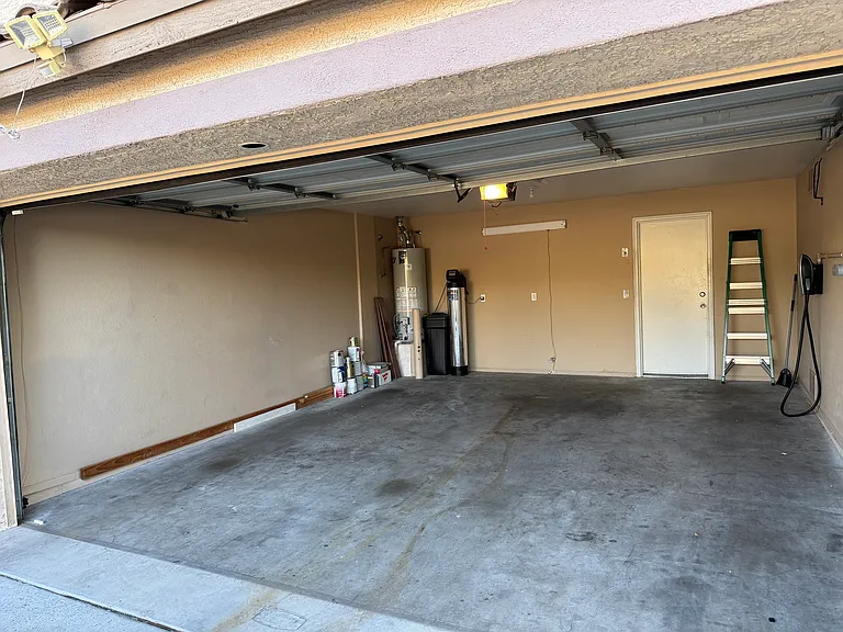 2445 W Running Deer Trl — Photo 47