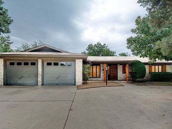 2nd image of 7905 Knoxville Ave