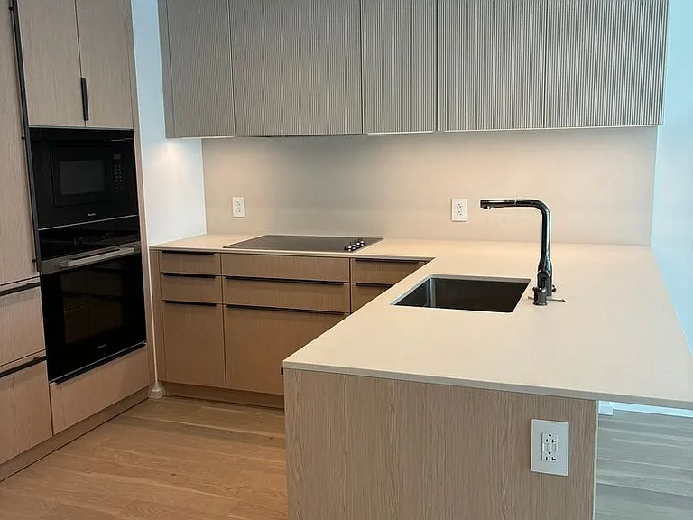 333 Ward Ave #907 — Photo 28