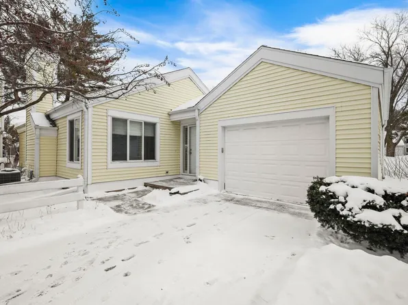 12 Red Cedar Trl, Madison, WI 53717