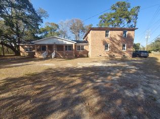 2204 Rifle Range Rd, Mount Pleasant, SC 29466