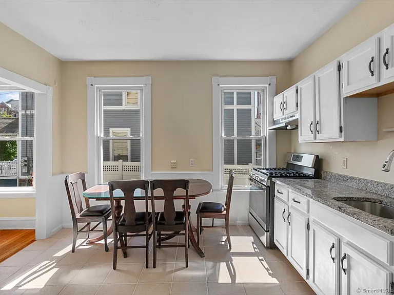 56 Mansfield St #1 — Photo 7