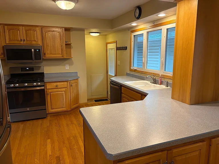 1355 B Ave — Photo 4