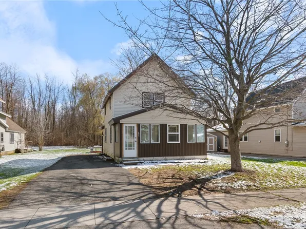 4024 Ridgeway St, Williamson, NY 14589