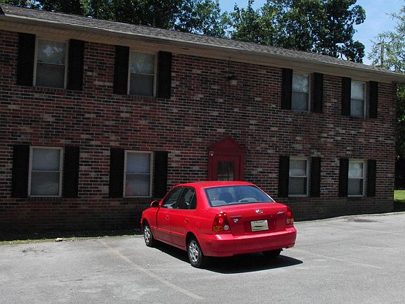3rd image of 310 Watauga Dr APT 1