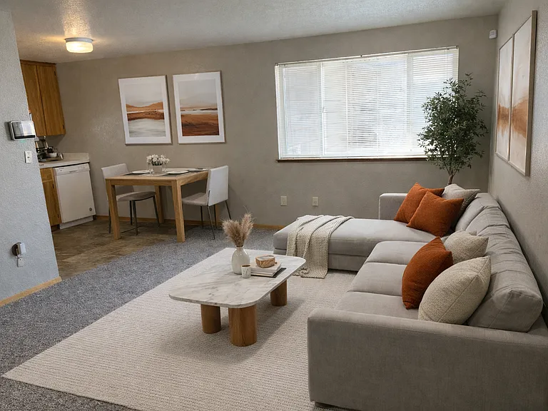 209 E 14th Ave( Baker) 1 Bed/1 Bath
