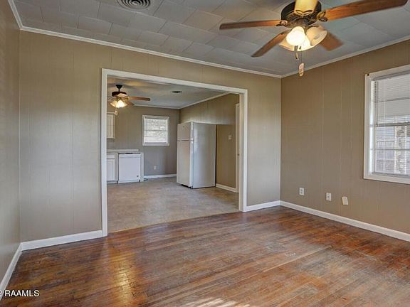5th image of 241 Willis Dr