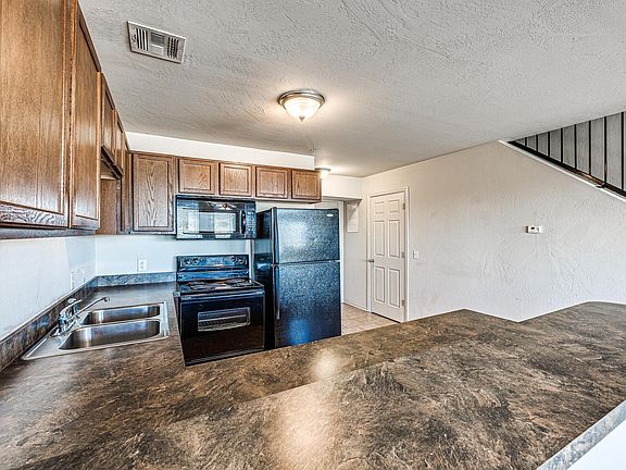 5th image of 1440 12th Ave SE #3313