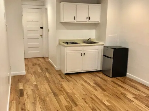 854 Beacon St, Boston, MA