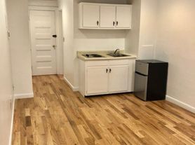 854 Beacon St, Boston, MA