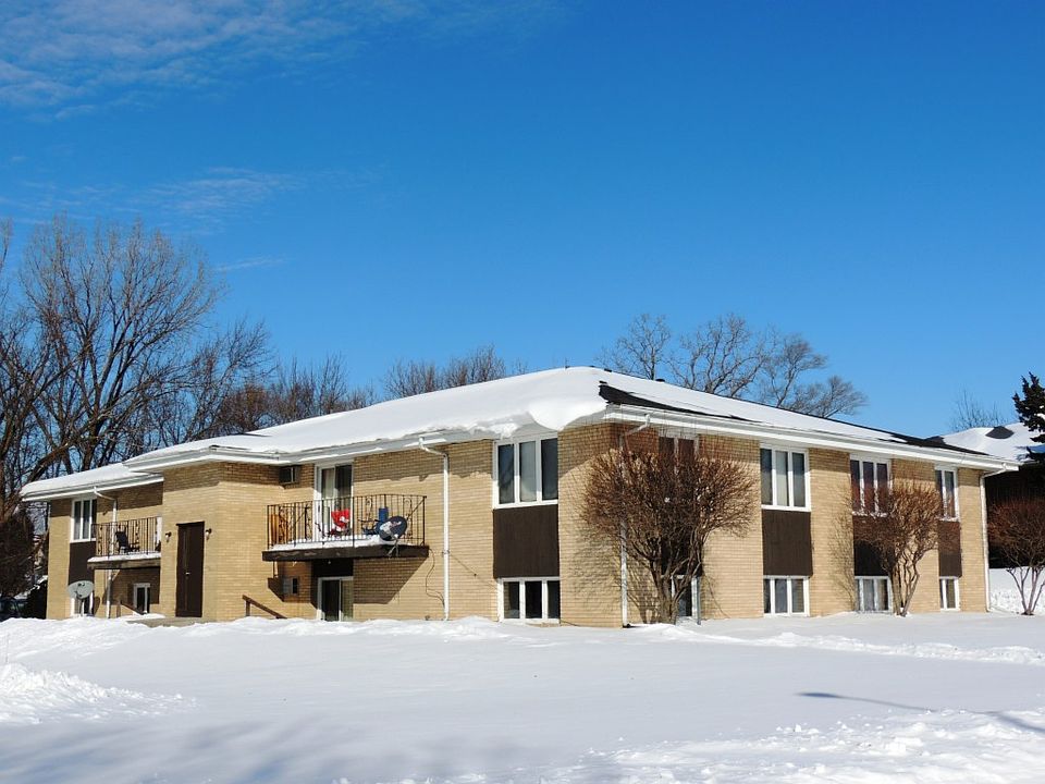 1st image of 4440 Carthage Dr