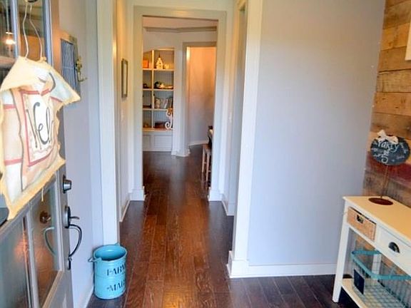 2nd image of 533 Riverwoods Lndg