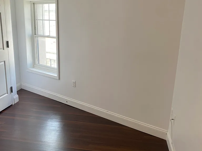 3100 Bergenline Ave #307 — Photo 5