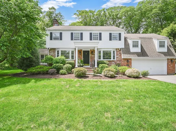 15 Stony Corners, Avon, CT 06001