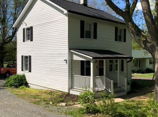 22165 Saint Louis Rd, Middleburg, VA 20117