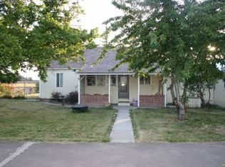 8735 Yampo Rd, Amity, OR 97101