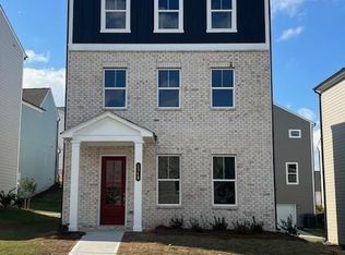 1348 Creekside Cir NW, Atlanta, GA 30318