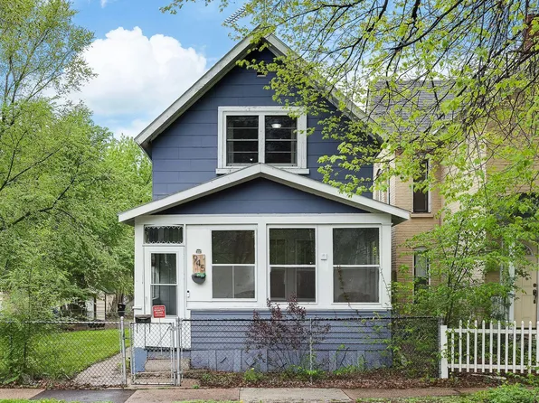 945 Marion St, Saint Paul, MN 55117