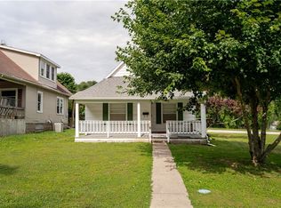 1017 S 5th St, Atchison, KS 66002