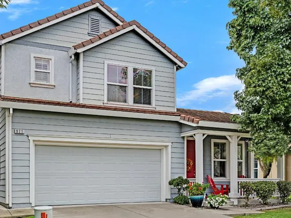 921 Kennedy Pl, Tracy, CA 95377