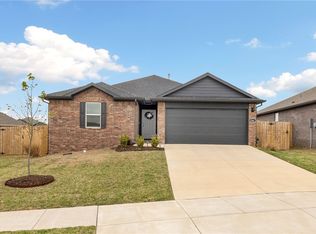 5561 Southwood Ave, Springdale, AR 72764
