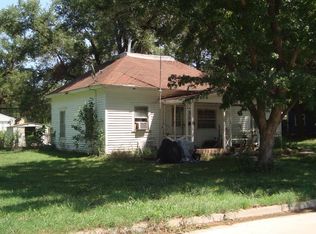 210 N Roosevelt St, Marion, KS 66861