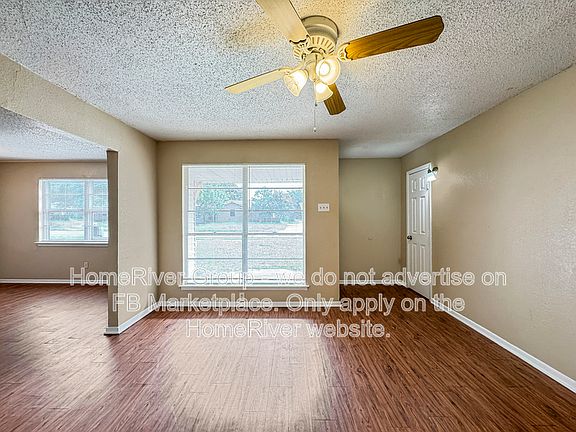 2nd image of 4345 Chestnut Dr