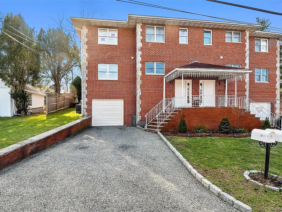36 Florence Ave #1