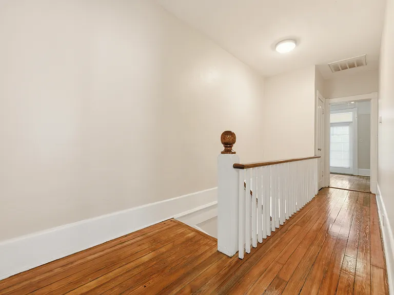 2303B N Abercorn St #B — Photo 10