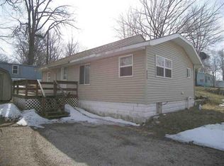 706 N School Ave, Silver Lake, IN 46982