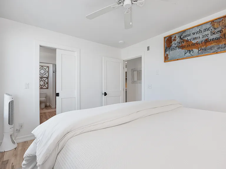 4513 Cove Dr #19 — Photo 22