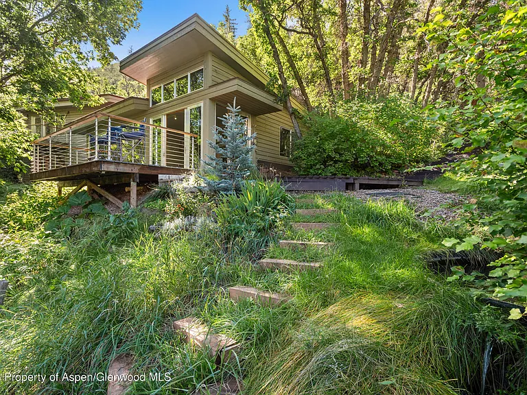 768 Kings Lake Rd — Photo 25