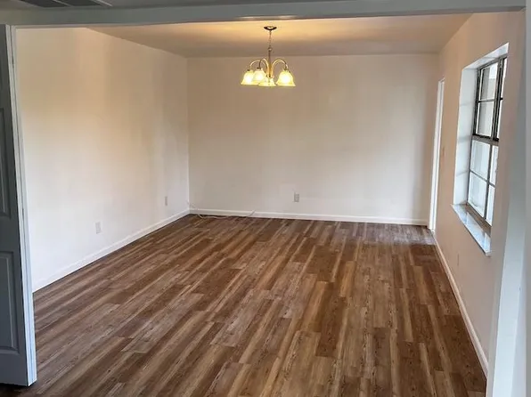 1895 40th Ave APT 8, Vero Beach, FL 32960