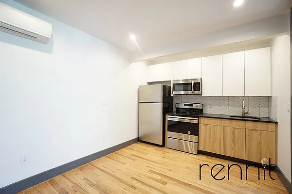 Rented by Rennit Inc. | media 16