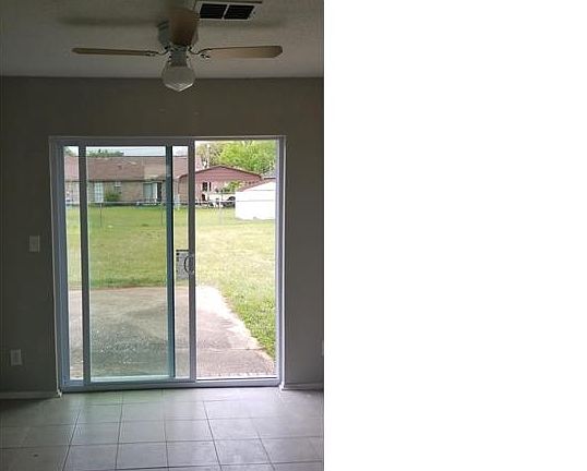 2nd image of 835 W Canyon Ct