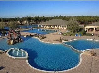 230 Mango Ln, Freeport, FL 32439