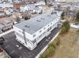 889-895 Grinnell St #5, Fall River, MA 02721
