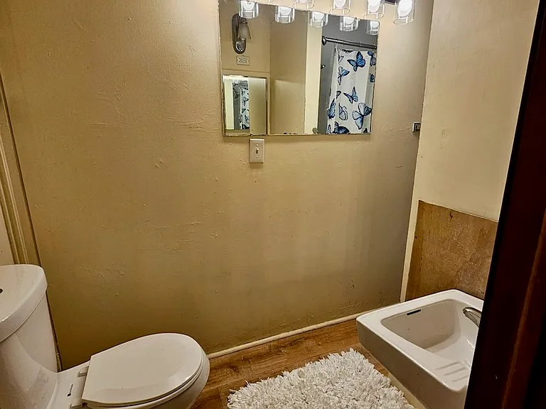 520 Church St #1 — Photo 9