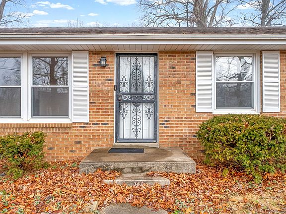 3rd image of 233 Pine Mountain Rd