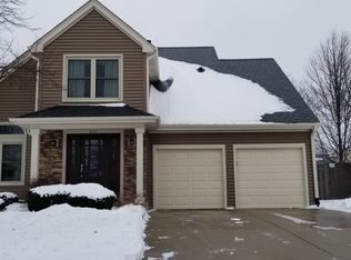 604 Newberry Dr, Elk Grove Village, IL 60007