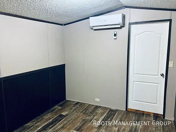 3rd image of 3040 Josibpet Ln #3040JL
