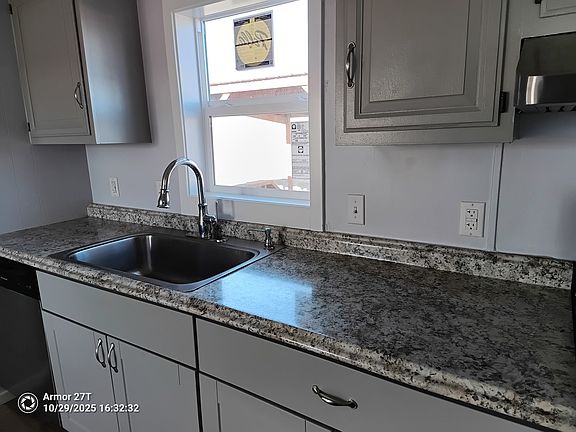 lots of counter space