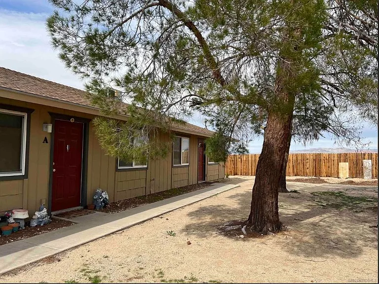 28150 Apache Ave #B — Photo 5