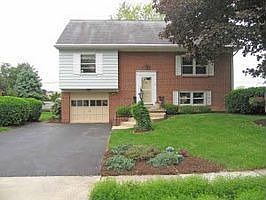 Home for Sale in Lancaster, Pennsylvania $179,900