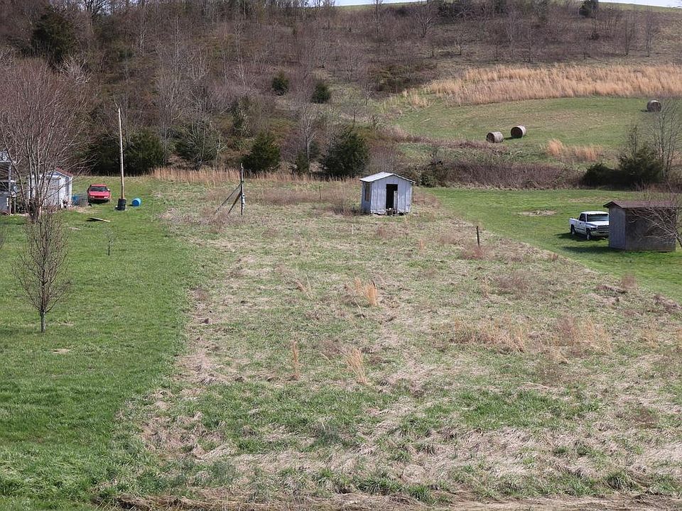 2nd image of 700 Happy Valley Rd