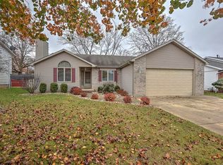 2551 Lansdowne Dr, Decatur, IL 62521